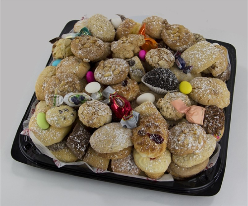 https://www.varallobrothersbakery.com/wp-content/uploads/2023/10/5lb_cookie_tray.jpg